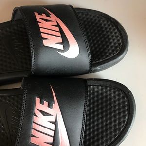 Nike Slides Black & Rose Gold
